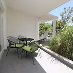 Corinthia 4 By Interhome Апартаменты *