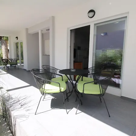 Corinthia 4 By Interhome *