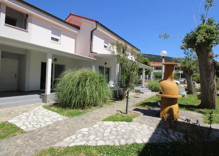 Corinthia 4 By Interhome *