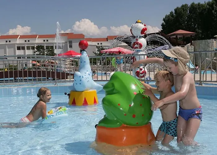 Apartman Corinthia 4 By Interhome