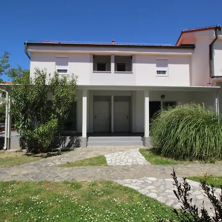 Corinthia 4 By Interhome Apartament *